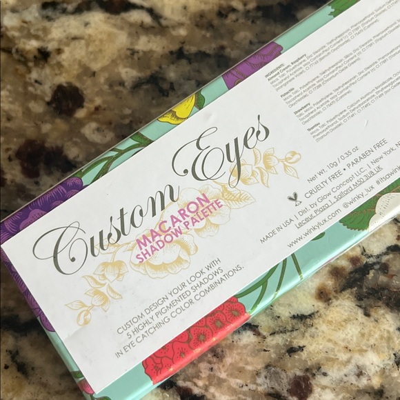 ⚡️💕WINKY LUX Macaron Eyeshadow Palette - Picture 6 of 7